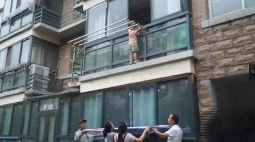 小区吃瓜19分钟视频,小区吃瓜大事件，精彩瞬间不容错过