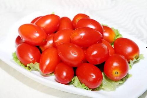 抖音圣女果吃瓜视频,圣女果吃瓜新潮流，趣味视频引网友热议